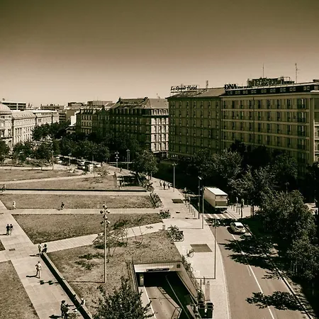 Des Vosges Bw Premier Collection Hotel