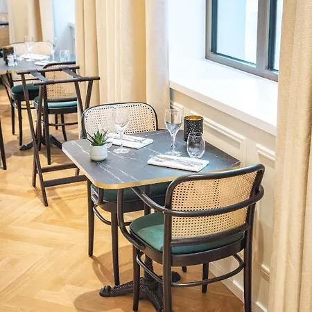 Hotel Des Vosges Bw Premier Collection