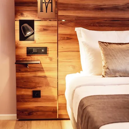 Des Vosges Bw Premier Collection 4*