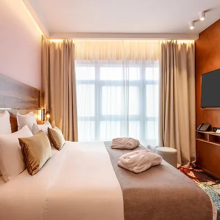 Des Vosges Bw Premier Collection Hotel