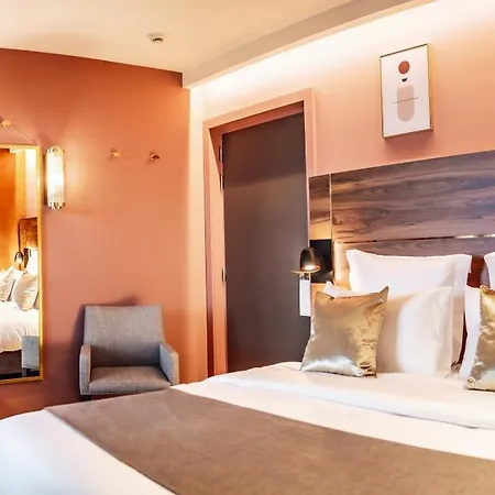 Des Vosges Bw Premier Collection Hotel 4*