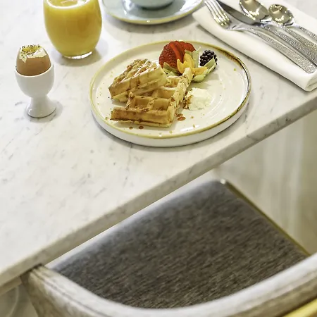 Des Vosges Bw Premier Collection Hotel